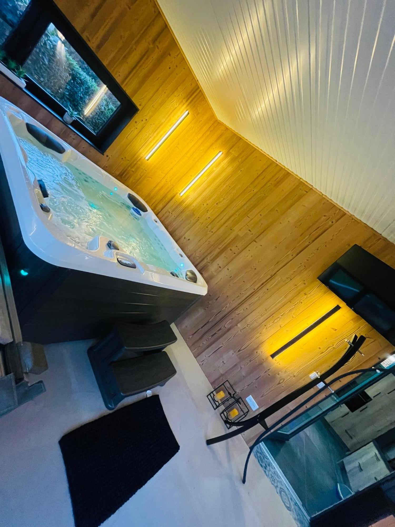 Maison Gite Chez Nounou Sauna Jacuzzi Jardin Arbore Etting エクステリア 写真